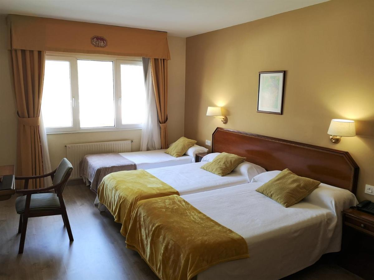Hotel Y Casona El Carmen Perlora Eksteriør bilde