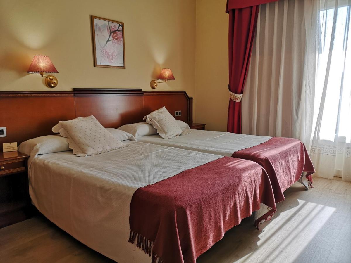 Hotel Y Casona El Carmen Perlora Eksteriør bilde