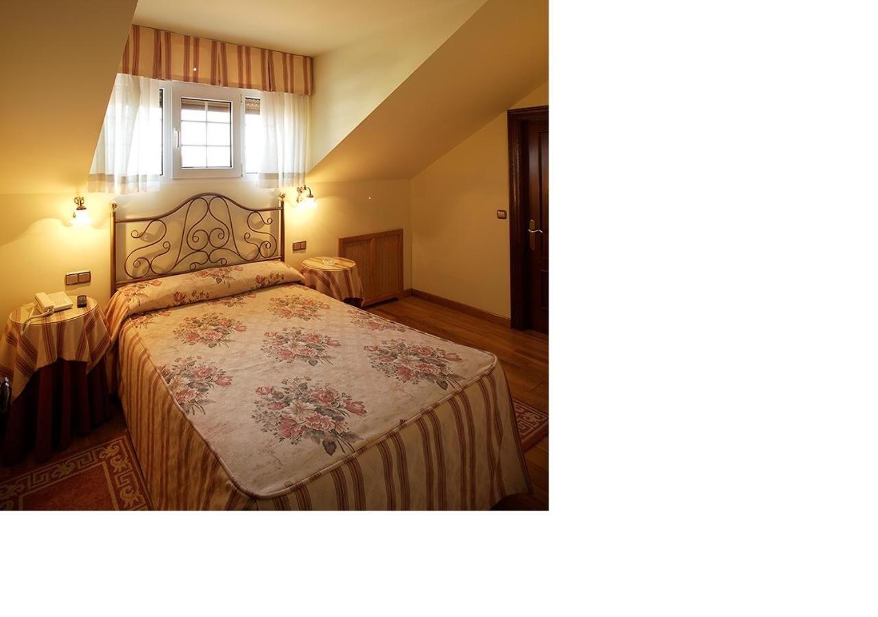 Hotel Y Casona El Carmen Perlora Eksteriør bilde
