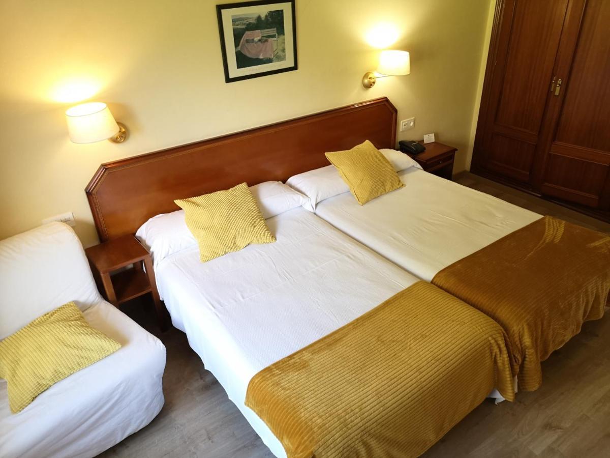 Hotel Y Casona El Carmen Perlora Eksteriør bilde