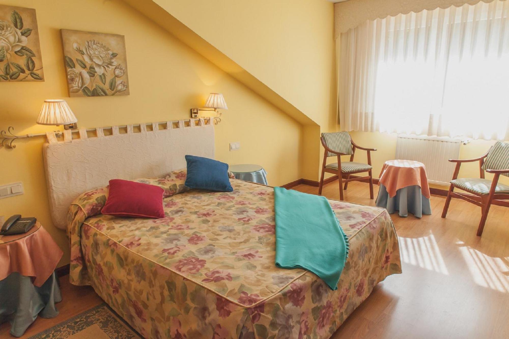 Hotel Y Casona El Carmen Perlora Rom bilde